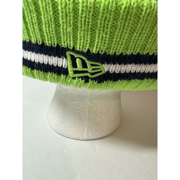 New Era Seattle Seahawks Winter Knit Hat Cap NFL Pre Owned Excellent Condition. - Picture 4 of 7